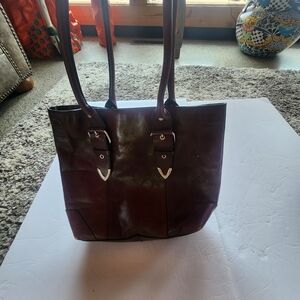 Wilsons Leather Brown Shoulder Bag with Classic Design